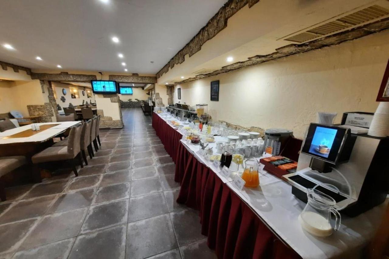 克罗皮夫尼斯基瑞卡兹酒店 克洛佩夫尼茨基 外观 照片